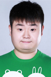 纪明浩（柏智杰饰演）