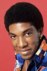 Glasspoole（斯坦·肖 饰演）