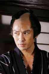 柳井研二（山中聪饰演）