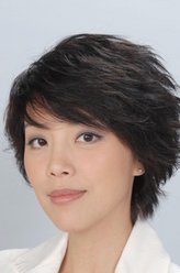女助理（陈芷菁饰演）