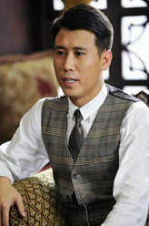 杨小菊（李乃文饰演）