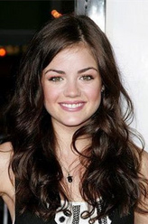 露西·海尔剧照