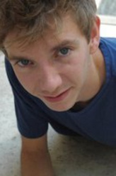 卡西·贝德（卡西·贝德饰演）