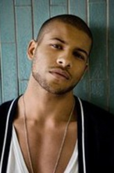 Jay（杰弗里·鲍耶-查普曼饰演）