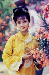 薛宝钗（张莉饰演）