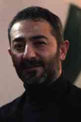 Erol（艾贝尔克·佩克詹饰演）