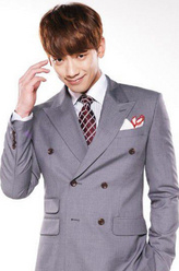 李海俊(重生)（郑智薰饰演）