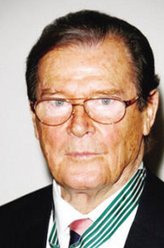 罗杰·摩尔剧照