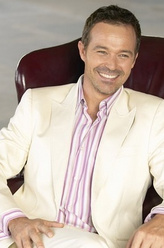 卡梅隆·达多（卡梅隆·达多饰演）