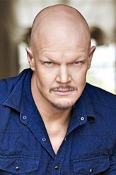 德里克·梅耶斯剧照