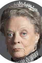 Grantham老伯爵遗孀Violet（玛吉·史密斯饰演）