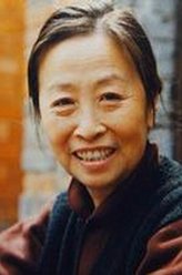 江母（张少华饰演）