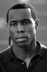 伍德·哈里斯（伍德·哈里斯饰演）