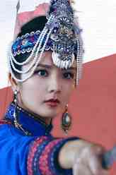 蓝钰（冼色丽饰演）