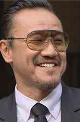 吴万豪（陈为民饰演）