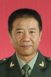 郑东胜（宁晓志饰演）