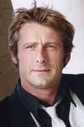 贝尔纳·耶尔勒剧照