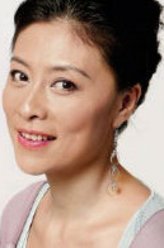 岳红（岳红饰演）