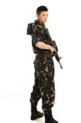 左轮（王煜饰演）