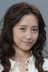 韩允儿（龚嘉欣饰演）